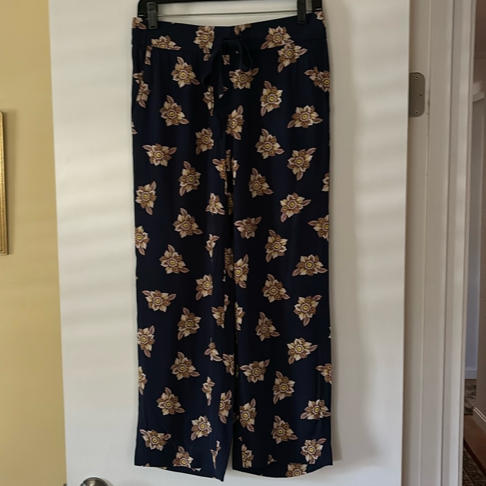 Flowy floral pants
